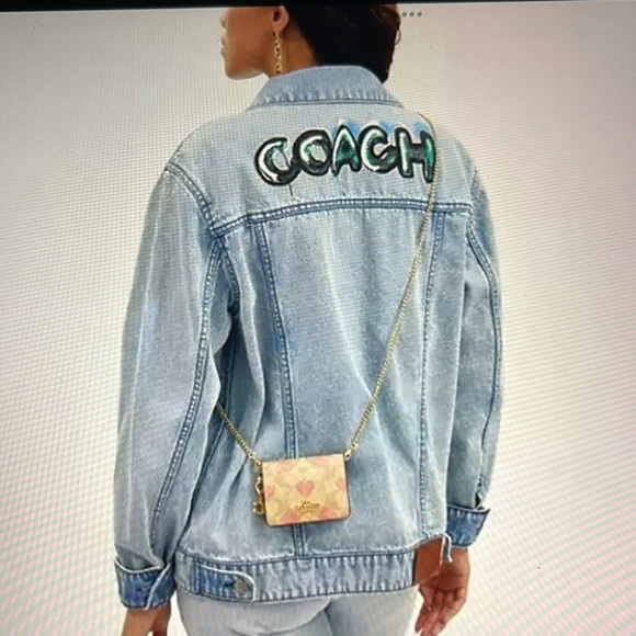 π©· COACH BOXED MINI WALLET ON A CHAIN IN SIGNATURE CANVAS WITH HEART PRINT π©· - Picture 16 of 16